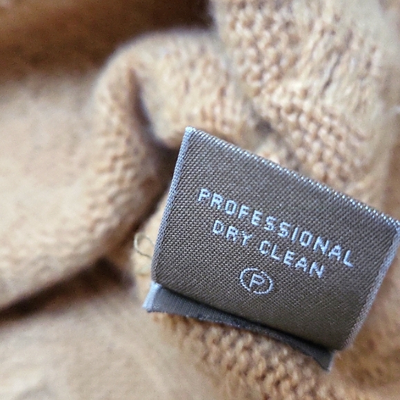 Neiman Marcus 100% cashmere sweater - Picture 5 of 8